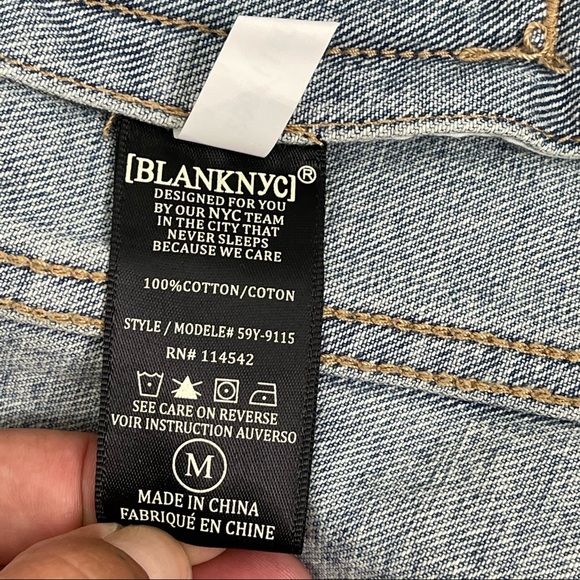 Blank NYC Distressed Denim Jacket NWT SZ M - Picture 12 of 12